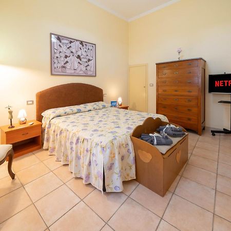 Nel Cuore Della Cittadina Termale Maison M&V Apartment Montecatini Terme Ngoại thất bức ảnh